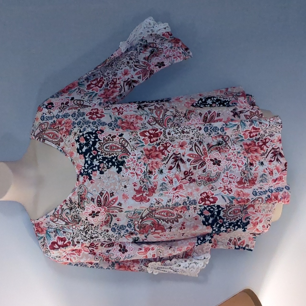 Stem Vine Floral Paisley Print Blouse